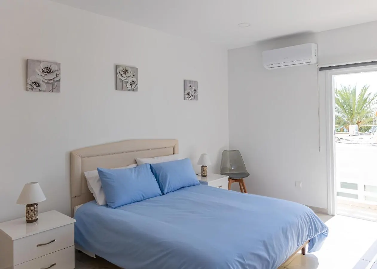 Apartment Larnaca Beachhouse Cyprus