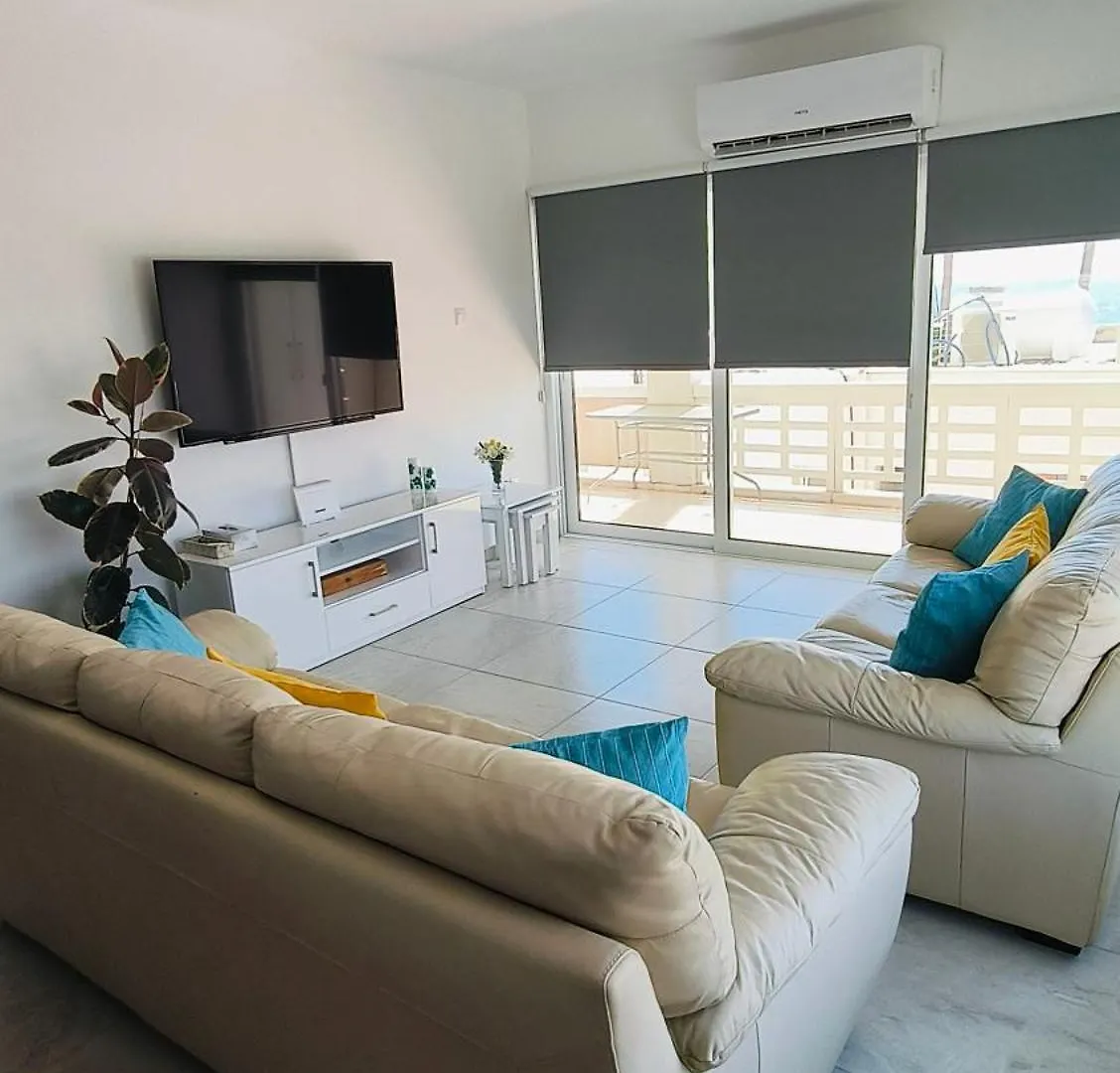 Larnaca Beachhouse Apartment